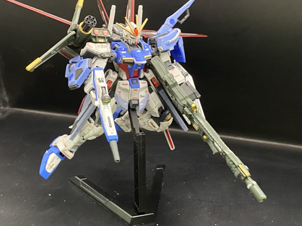 アグニとビームライフルの2丁持ち