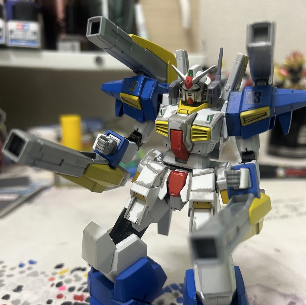 キャノン砲四門同時掃射!的な構えです。スミ入れの段階でかなりミスが出てしまい、全体に似たような汚し感を入れてみましたが、失敗したかな?って思います。まぁこれはこれで、、、て思っておきます。