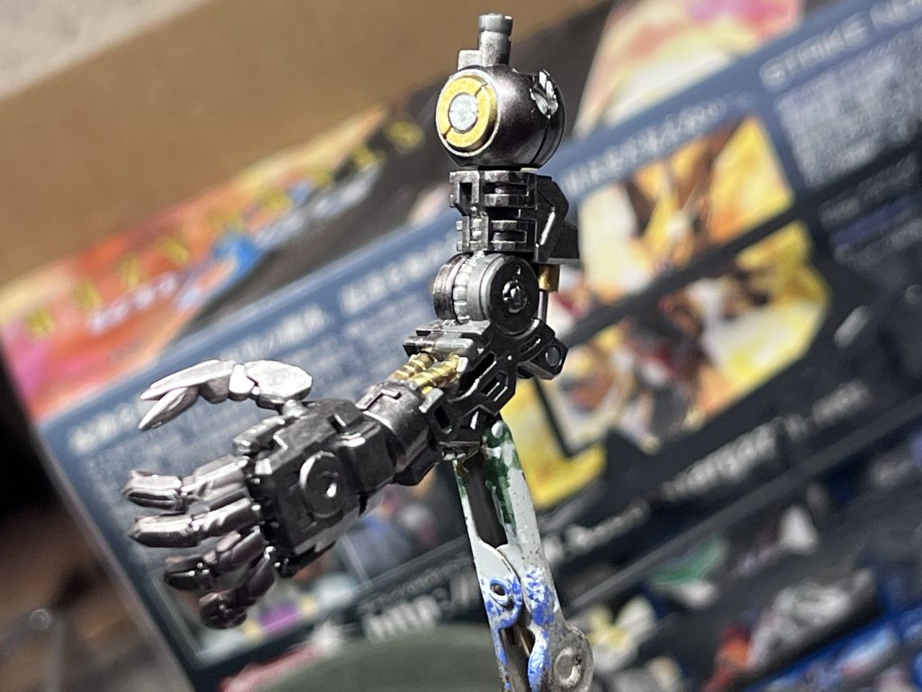 腕もパイプ部分は塗り分けたりしてましたw