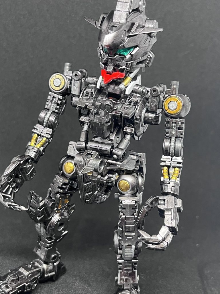 この時点で光沢クリア吹いて現状維持。