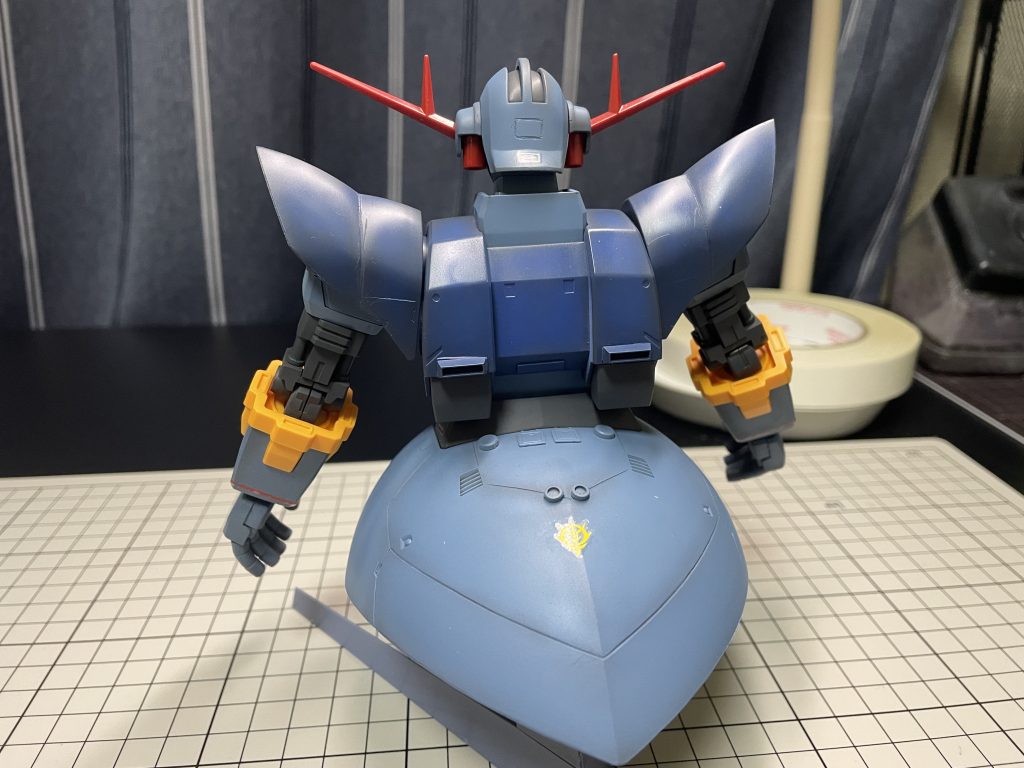 あ、RGジオングこないだ作ったから、小学生以来は嘘でした🤯