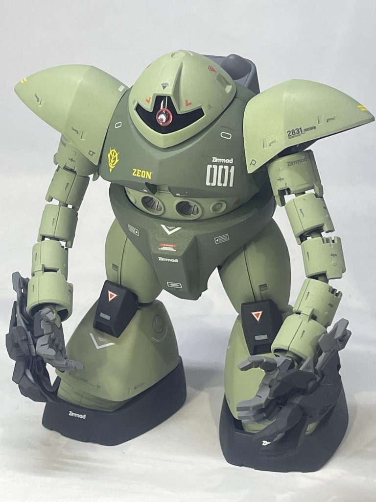 HG ゴッグを量産型カラーに全塗装。30MMパーツを流用して腕を特殊工作用アームに改造。