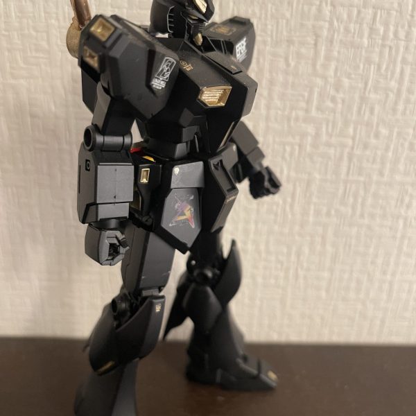 EG 1/144 νガンダム Black Editon