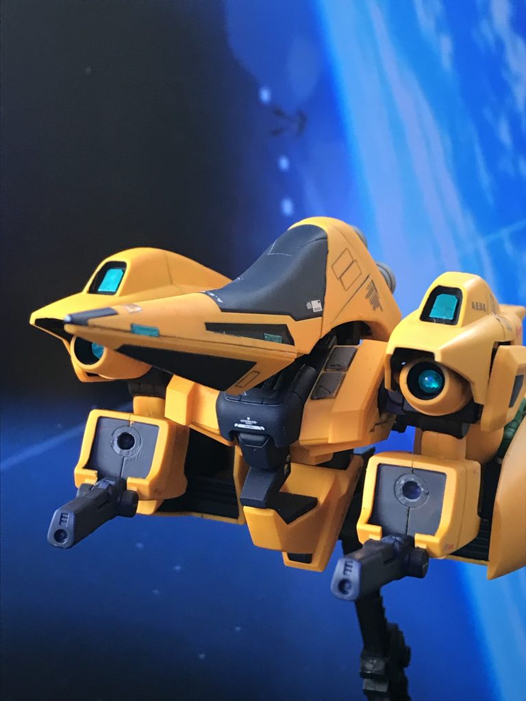 MA形態2 正面撮影。センサー類は百均のネイル用デコシールを加工し取り付けて、蛍光化したりしています。買うときちょっと恥ずかしい。