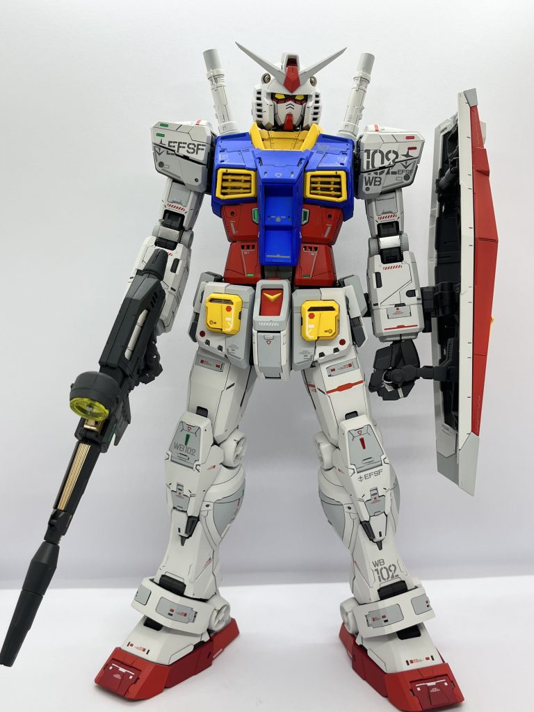 立ちショット。デカールは社外製ですが、水転写デカールを使用しているので、段差が目立ちません。