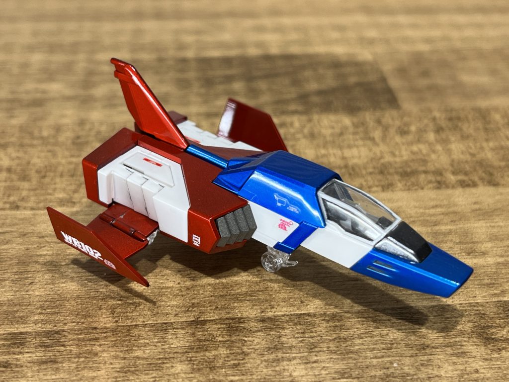 コアファイターは今まで色々なキットに付いていながらまともに作った事が無かったので、初めてまともに塗装してやりました。