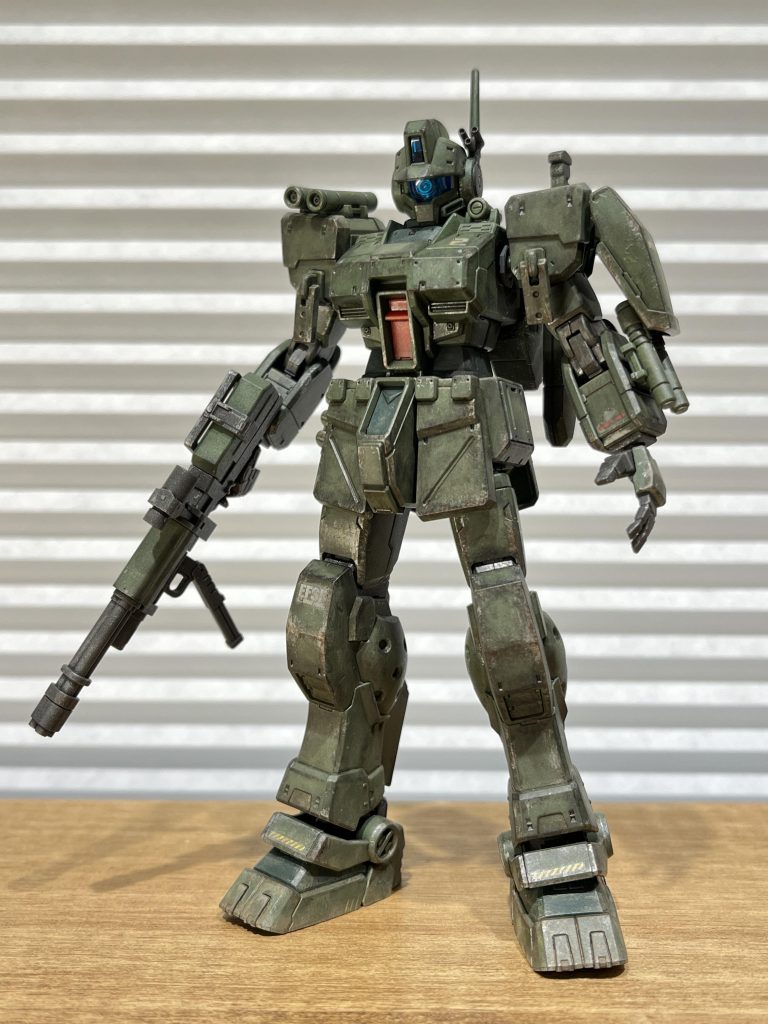 GHとは思えないほどのパーツ割り、パーツ数で合わせ目もほぼ無く良く出来てる。大好物なディティールの機体です。