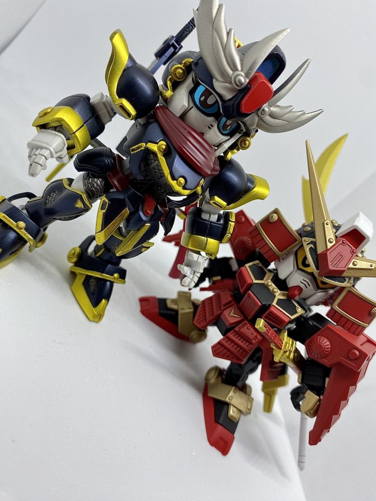 以前作ったレジェンドBB武者頑駄無と。等身は合わせてないので9ノ1の方が背が高いんですけど、これはこれで!