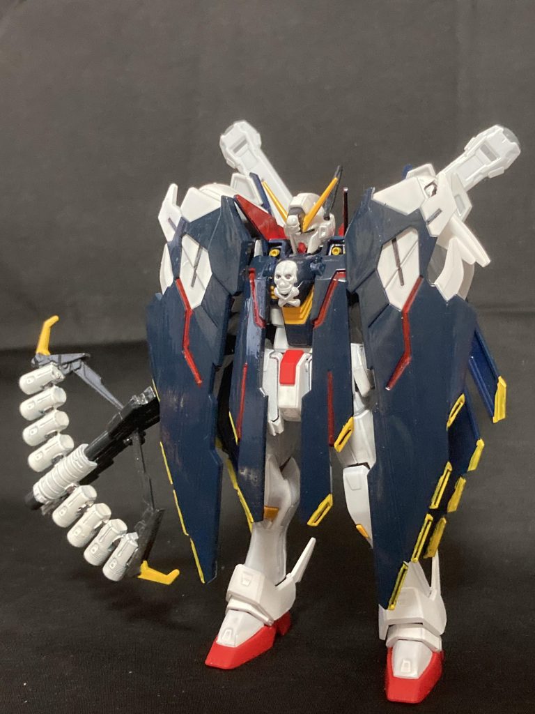 今回ずっと塗装しようと思いつつしてなかったBFT版を週末時間あったので原作漫画風に塗装( ´ ▽ ` )しかし先の写真で比べるとアレなのですが、実はフルクロス原作（三巻の表紙）だと結構青いですしかし中のイラストや1巻表紙だといわゆる、今のホビー系カラーのフルクロスになっているのでその辺は、その時々のムラな気もします、フルクロスのデザインもイラストで少し違ったりもするし( ´ ▽ ` )