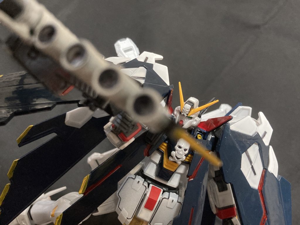 スカルハートから引き続きロマン武装ピーコックスマッシャー、コレも媒体で色が違うので原作を意識しつつ他のイラストから中間をとりました(*´꒳`*)