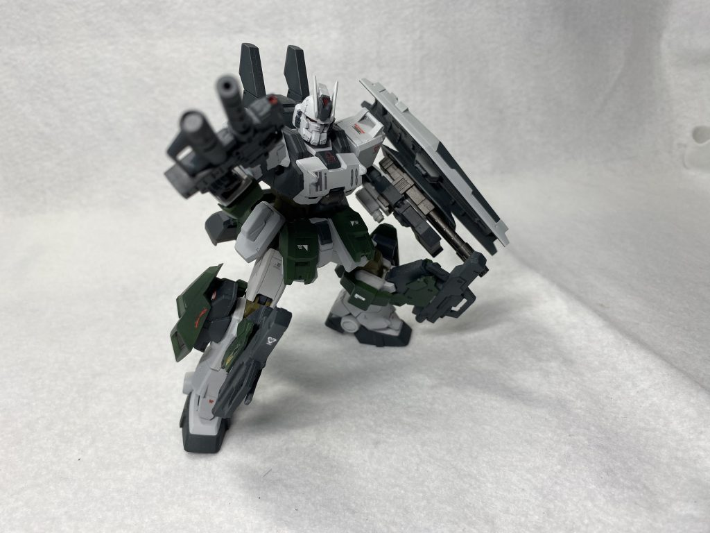 ハーフアーマー状態でのポージングその2