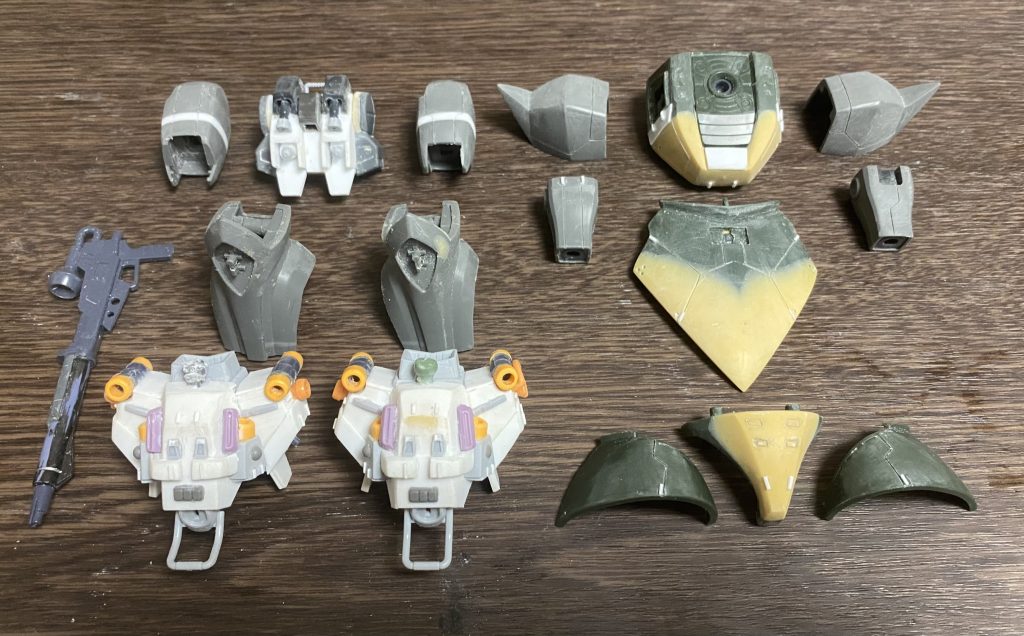 手を加えた箇所。・バストアップおよび腰のサイズアップ。・腿、首、腰の延長・ふくらはぎ、パックパックの制作。・その他ディテールアップ