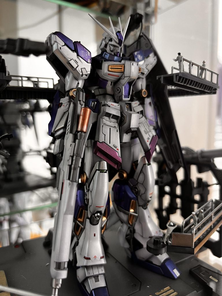 ＲＧ 1/144 Hi-νガンダム–5枚目/制作者：Masa