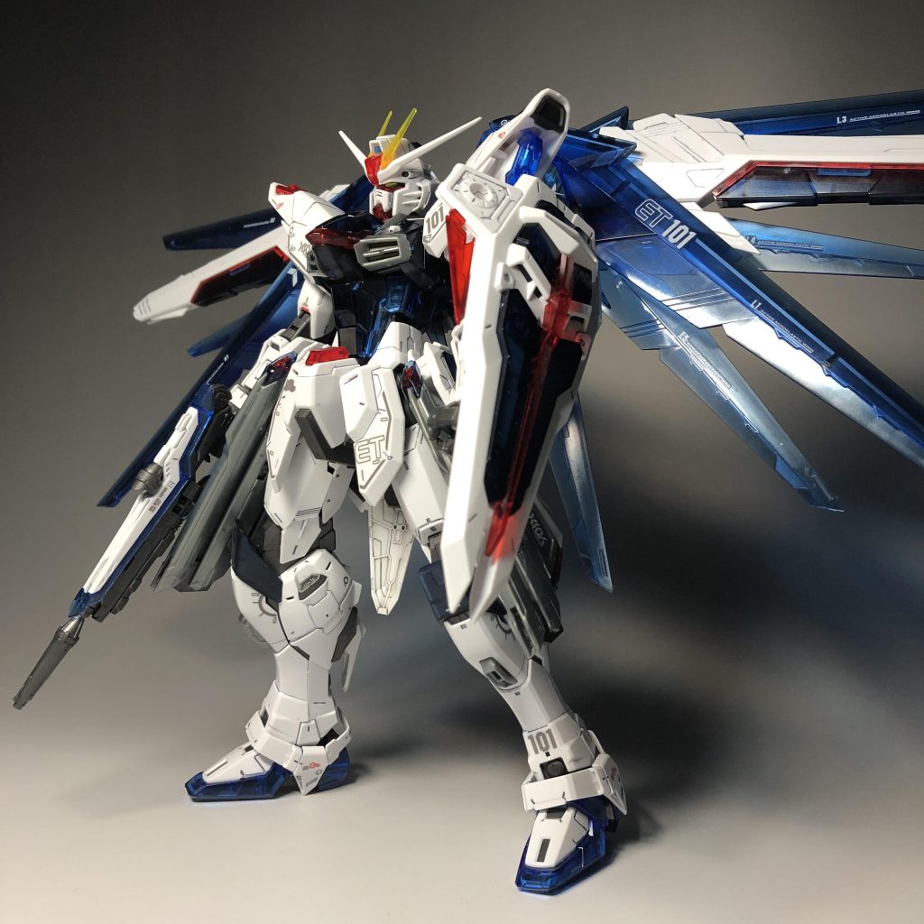 フリーダムガンダム　ソリッドクリアver–2枚目/制作者：かめ