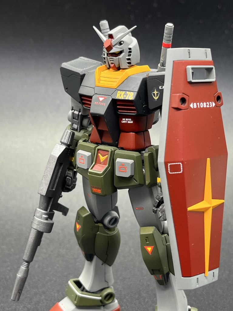 デカールは付属のものと市販の物の、リアルタイプぽいダサめのやつをチョイスして貼り貼り。