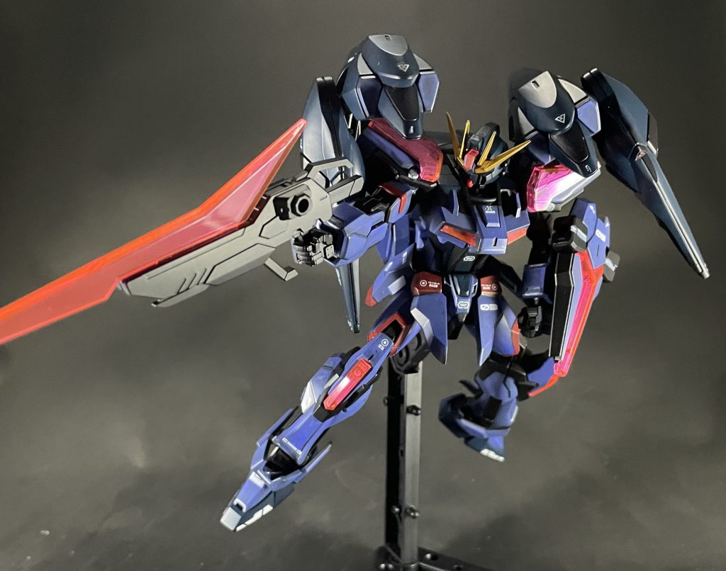 ほとんど、ビルドストライクエクシードギャラクシーのままですが、バックパックは、ガンダムファラクトのものを使いました🎵