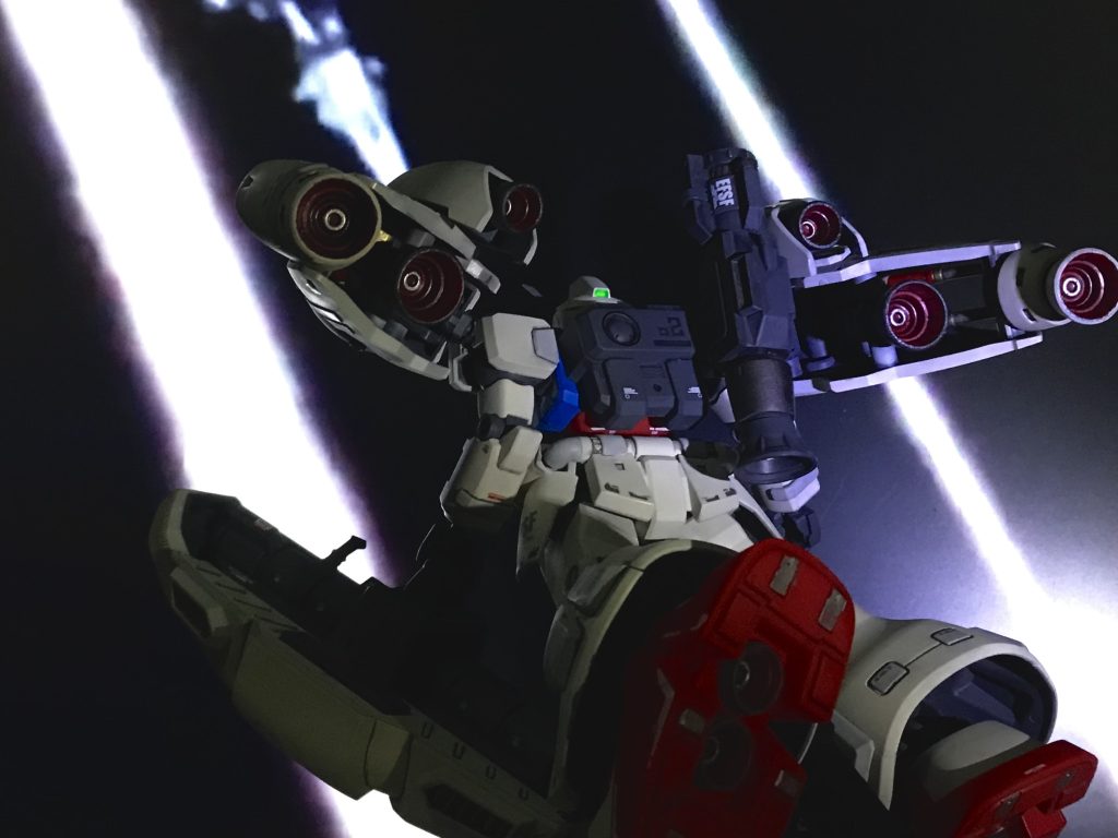 十字砲火の中突き進み、コンペイトウ上部へ....。