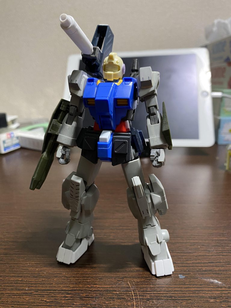 塗装前。肩キャノンは結局オリジンのパーツ使いました。手足はEZSR。