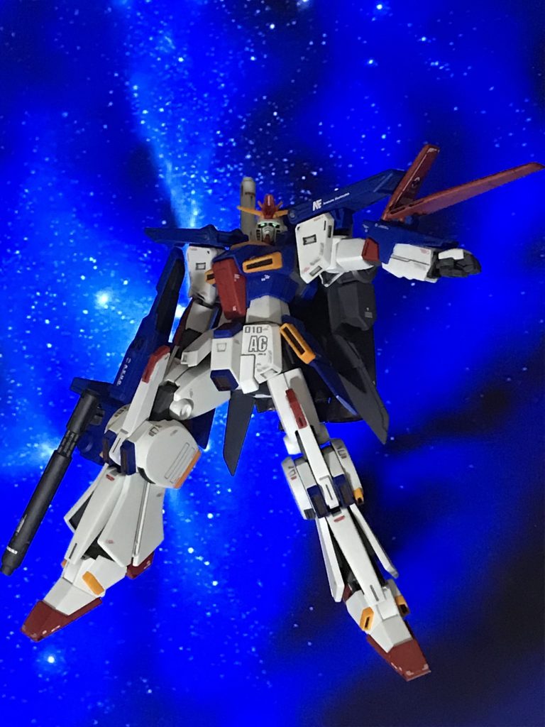 ツインアイのビコーンシステムは健在です。