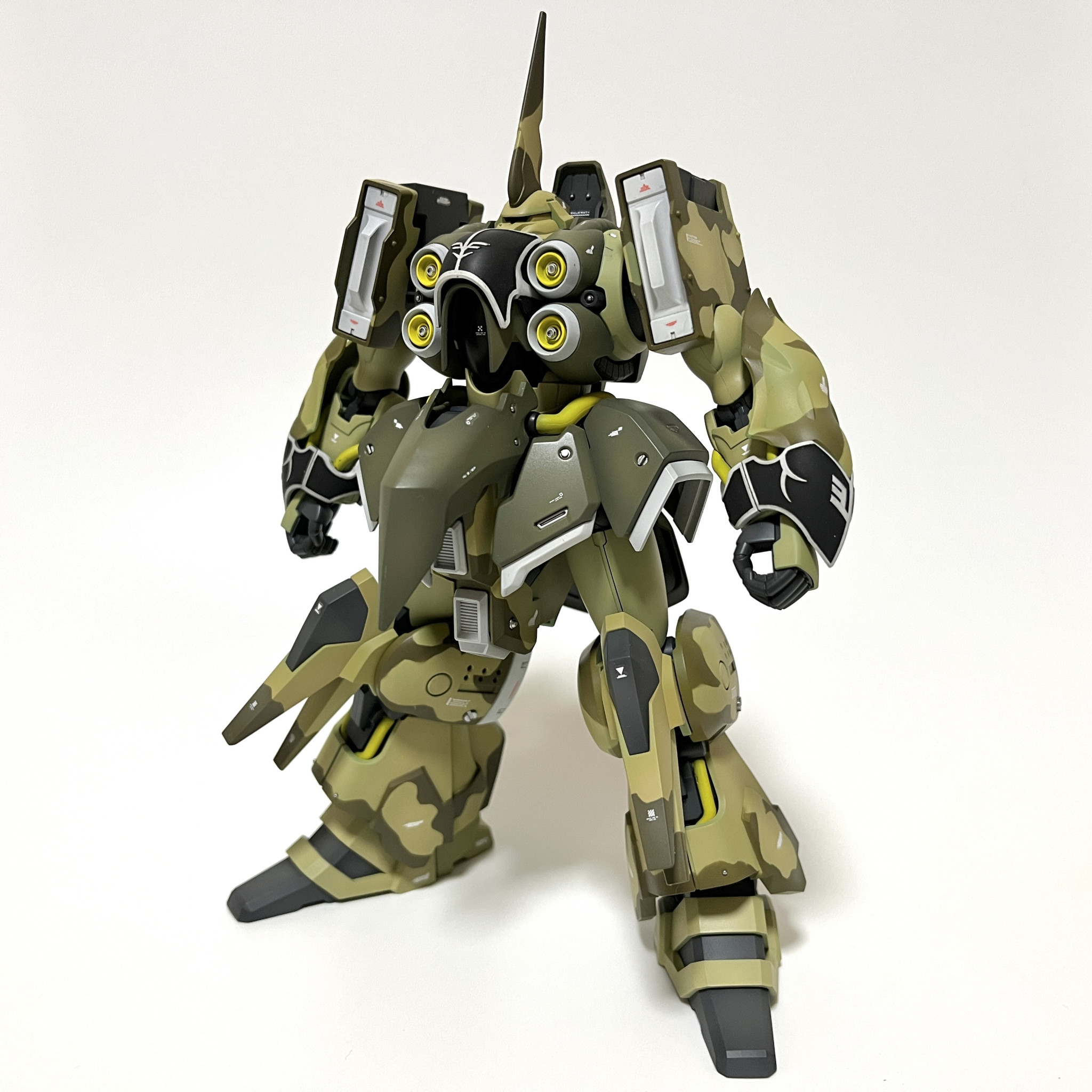 HGUC クシャトリヤ(オリジナル迷彩塗装)｜のんびりマンさんのガンプラ作品｜GUNSTA（ガンスタ）