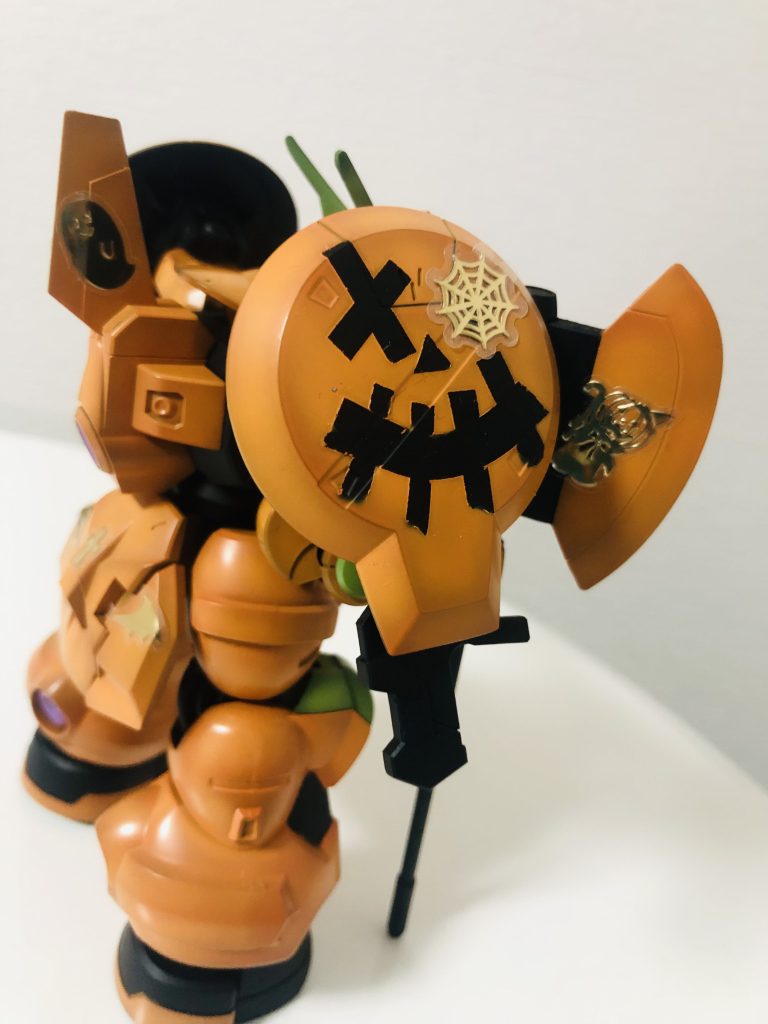 サイドショット1️⃣今回も塗装はグラデ塗装濃いオレンジベースにハイライト入れる感じで塗装しました。