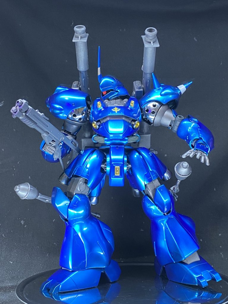 ボックスアートの深みのある青を意識して黒下地からボーンペイントのネオシルバー→カラークリヤで薄い塗膜でのポッテリ感のない光沢にしました。