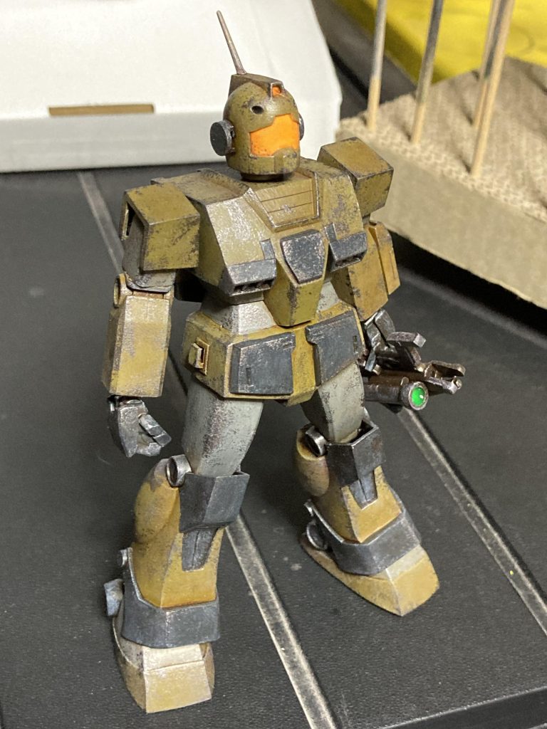 バイザー付ける前のジム顔この状態もなかなかにイイですね♨️シンプルかつ、マッシブな体型が凄くイイ!キットでした( * ◜ω◝ )もともとそんなに興味無かった機体だったけど、作ってみたらめちゃくちゃお気に入りになりました✨️