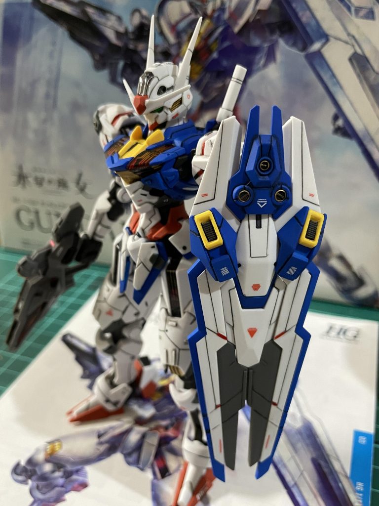 全体的にモールドと市販のパーツでディテールアップ。エスカッシャンと、膝部分のアーマーが個人的に上手くいった方かと。