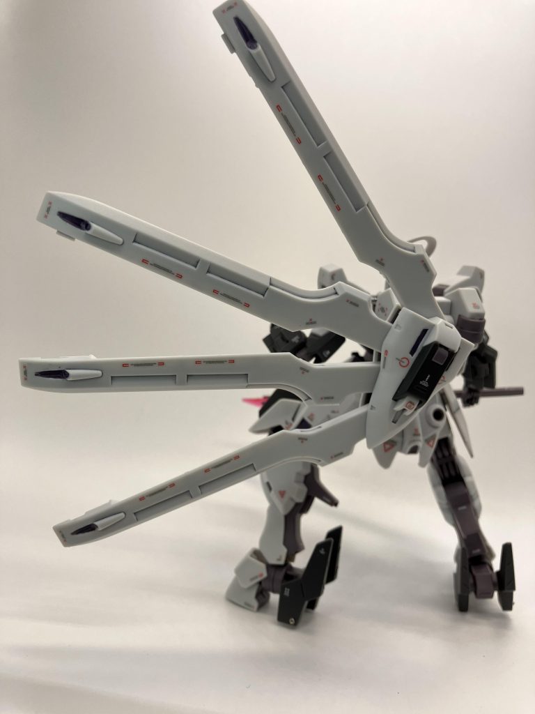 この背面バックショットは意外に決まってて好きです😊