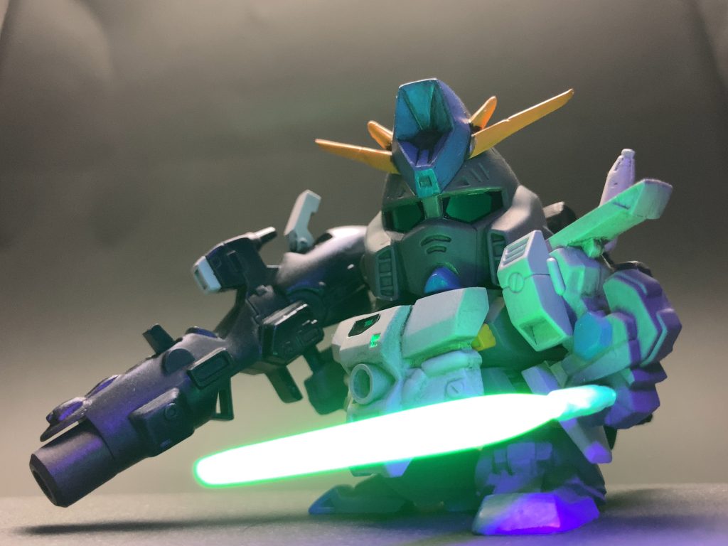 無改造でシンプルな色変更を意識して制作してみました。最近のSDよりこじんまりしてますが、付属品のボリュームもありますし、昔ながらのSDらしい体型がすごく好きなので大満足のキットでした✨️( * ◜ω◝ )