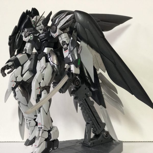 RG　ウイングガンダム　セフィロス風　アクリジョン筆塗り