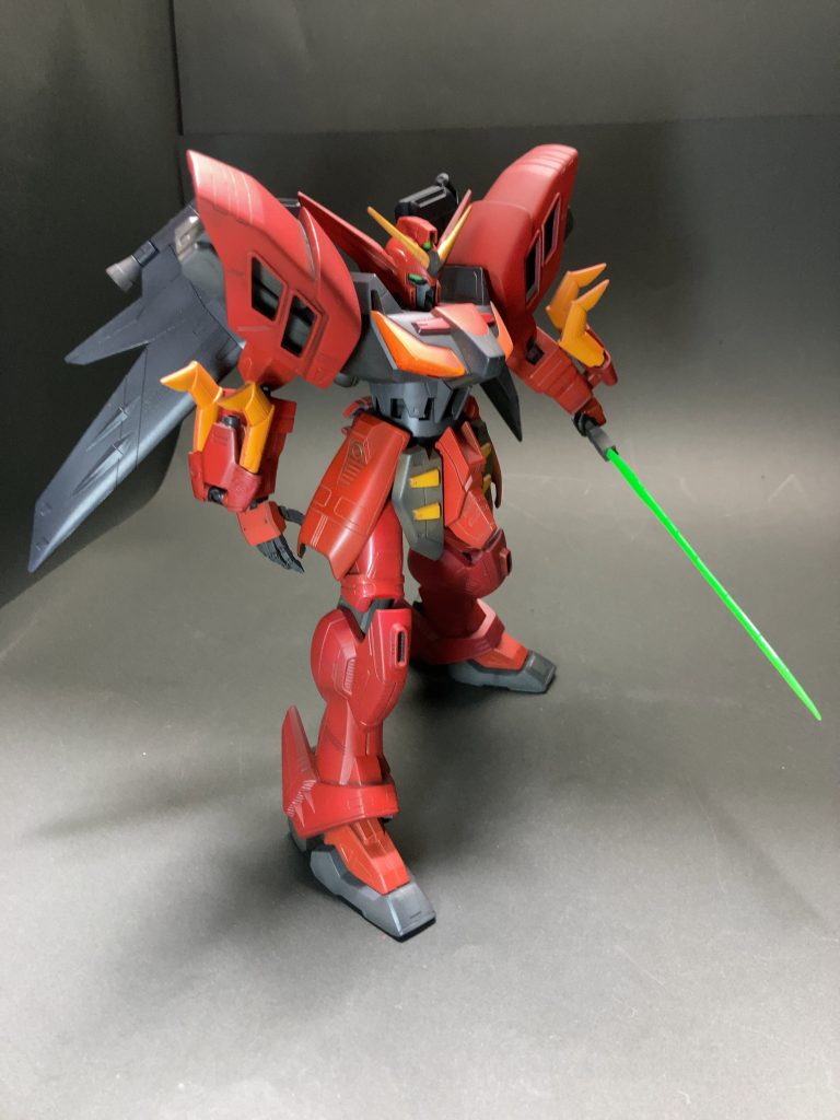 塗装はエアブラシで全塗装した後に、全体を油彩バーントアンバーでウォッシングし、つや消しフィニッシュしています。