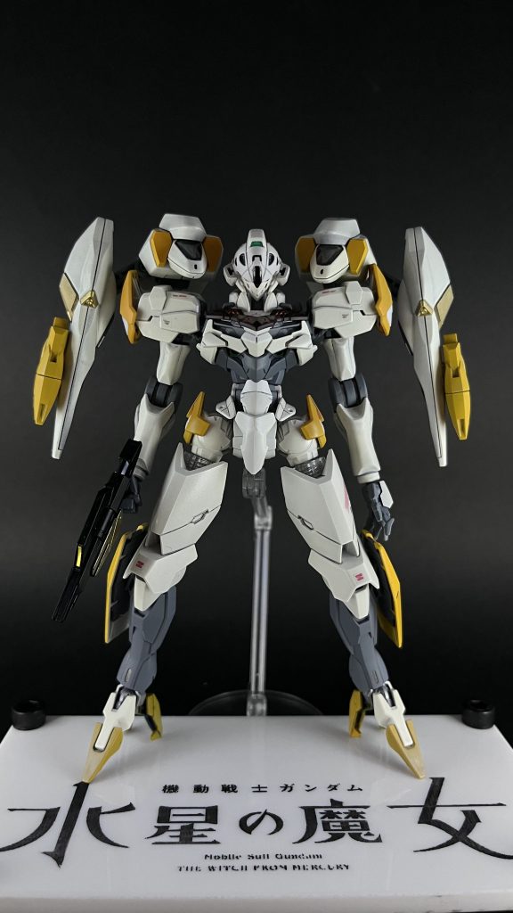 正面から見ると…