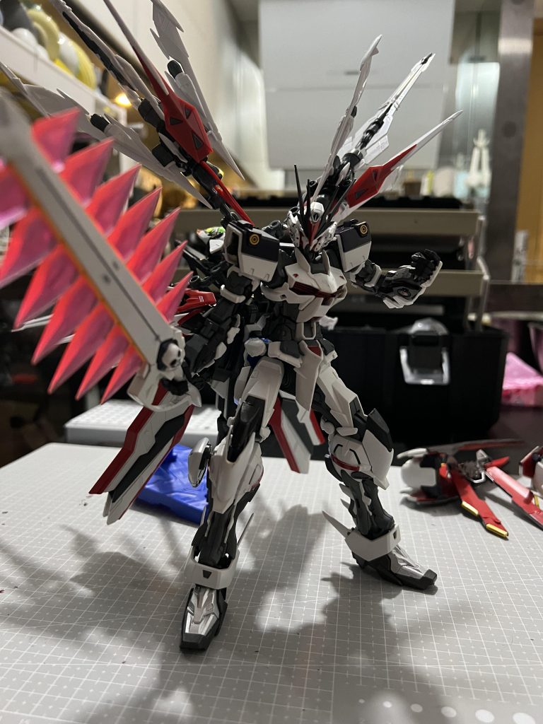 ガンダムアストレイレッドフレーム X1–3枚目/制作者：Hennessy626