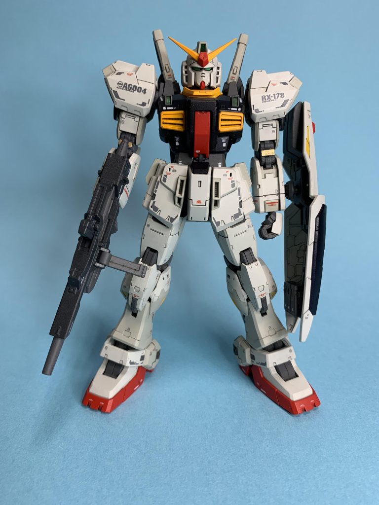 デカールは別売の水転写デカール使用。