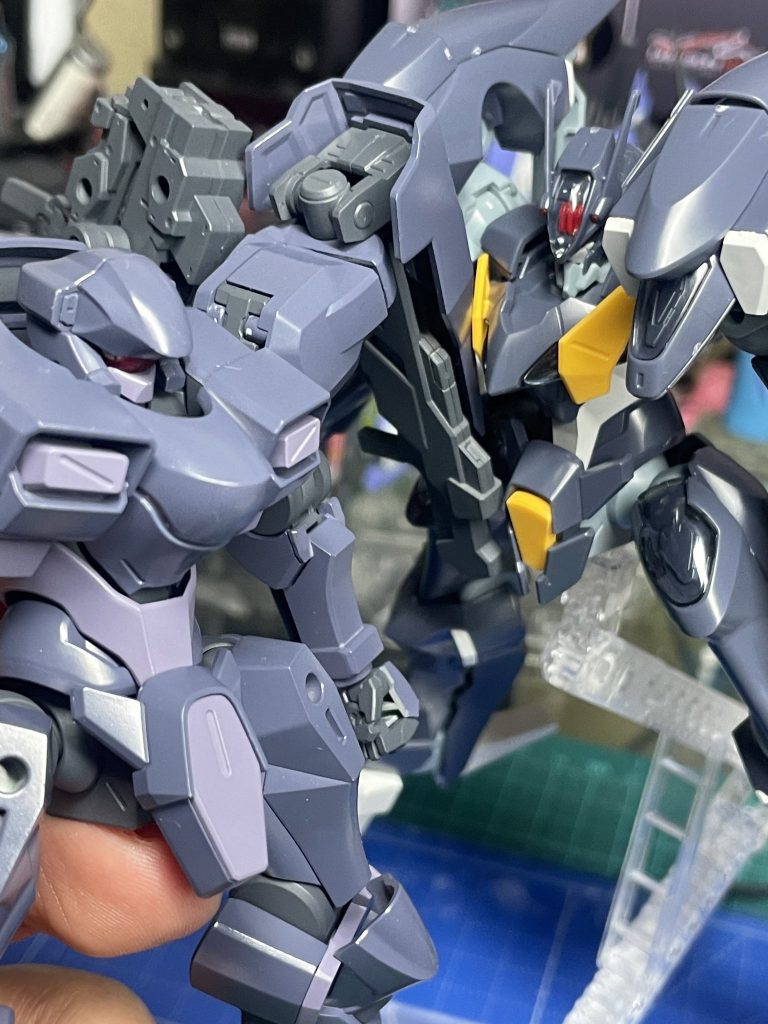 メインカラーをファラクトっぽくしようと直感で色を塗ったらだいぶ明るめになってました(´･ω･ `)