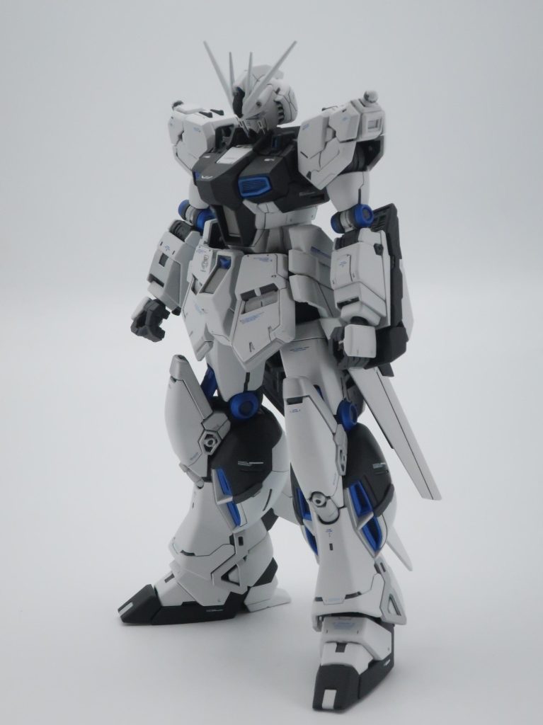 肩とバックアップを取り外すとこうなります。