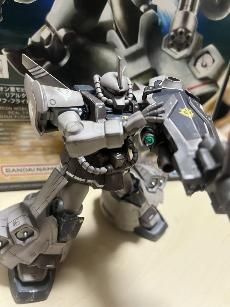 モノアイは定番のHアイズ、スコープはちょっと前に衝動買いした3レンズシールを使ってみました。