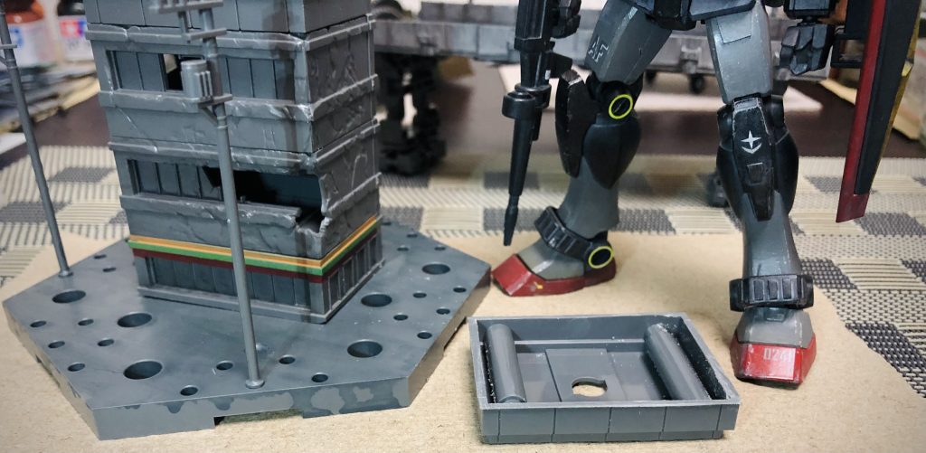 ベースの1階に入り口が無く、不自然なため切断してコンビニエンスにしました🏪