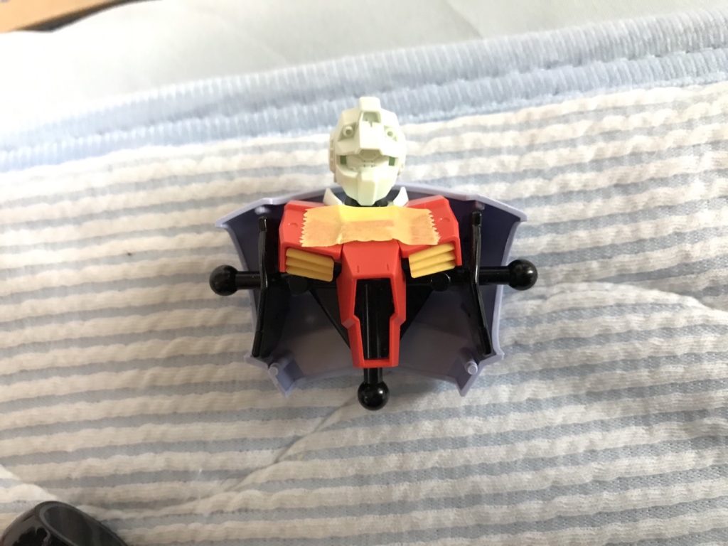 ジムの胴体も上と同様に切ったり削ったりしてます。ちなみにこのジムはGM(BF)の方を使用してます。