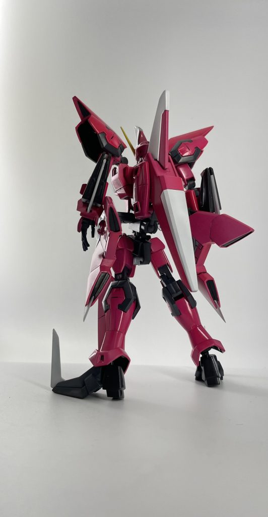 とはいえ、優秀なキットである事は間違いない・・っと言いますかそもそもイージスのデザインが既に神がかってるんですよね✨この可変機構、素晴らしい！かつ、可変する事を可能にしたバンダイの技術力！いろんな魅力がたっぷり詰まったキットに約20年ぶりに挑戦してみましょう☺️