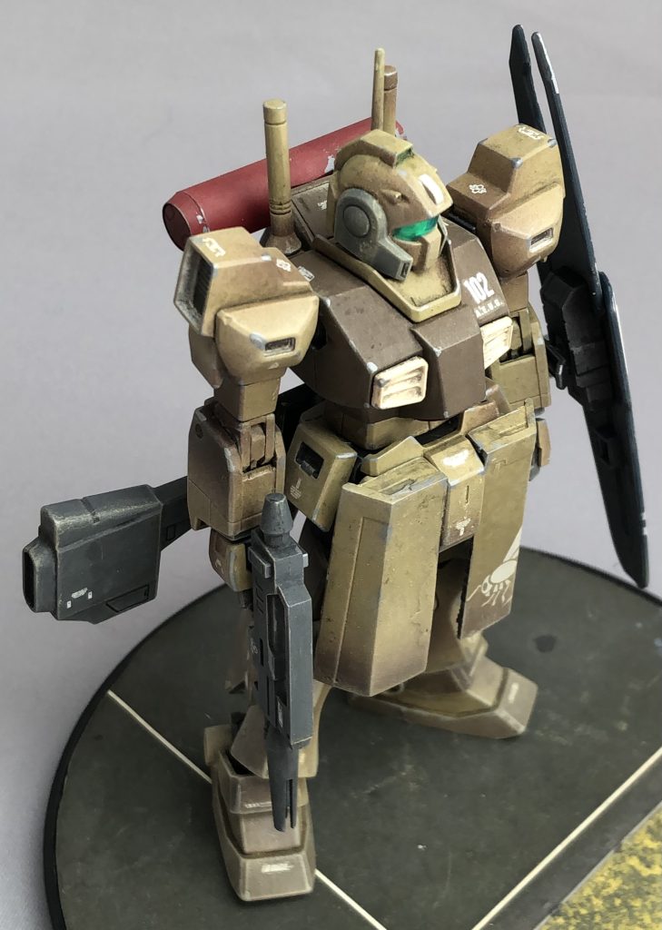 量産機らしくジムライフルが似合います。