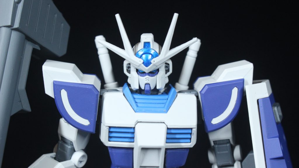 アンテナはフラッグを軽く切除クリアパーツなどはシルバー下地にクリアブルーを重ねて光沢を乗せています（全てシタデルの筆塗） 