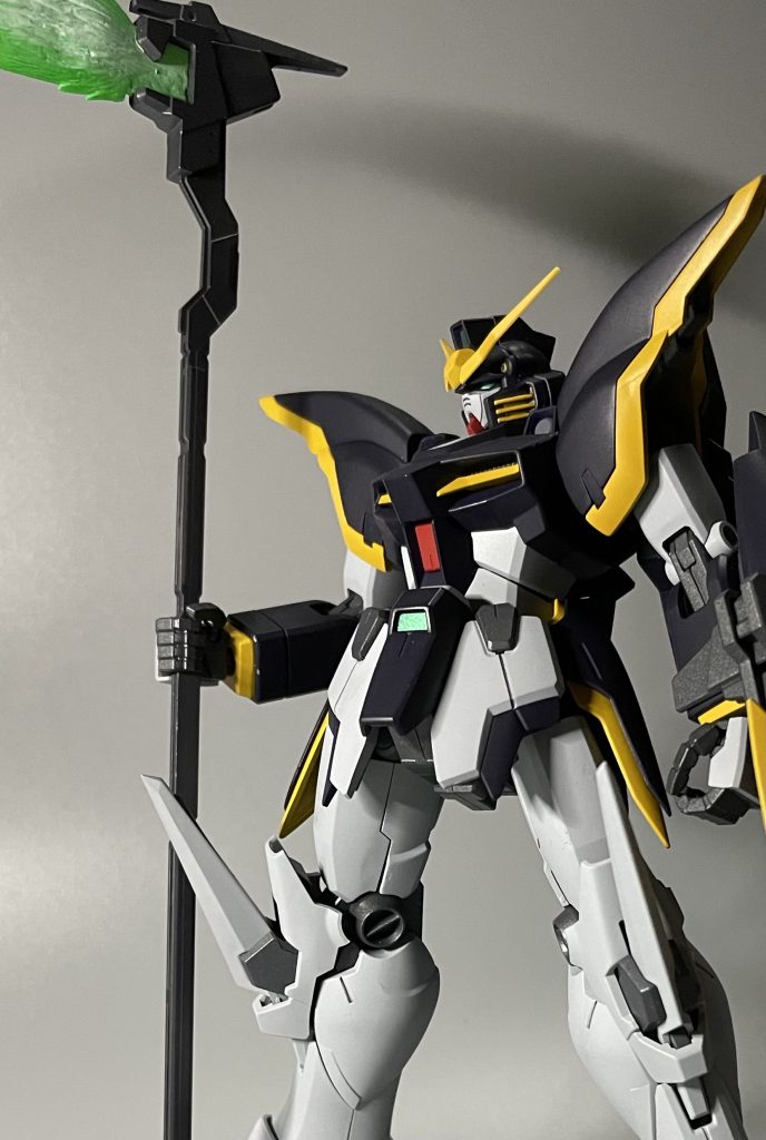 っとゆうワケで、デスサイズでした!誕生日に頂けたとても嬉しいプレゼントだったので気持ちを込めて作りました✨久しぶりのMGでしたが、作りごたえもしっかりあって、かつ親切な設計のおかげでスムーズに作る事が出来てとても良い経験になりました😊まだ1ヶ月ちょっとありますから、きっとまだ年内に何か作れるかなと思いますので、また楽しみながら作りたいと思います😌ではでは、最後までご覧頂きありがとうございました😊