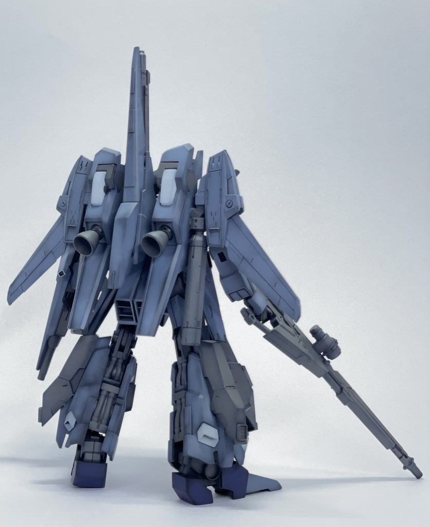 バックパックはウイング、プロペラントタンクを追加しています。