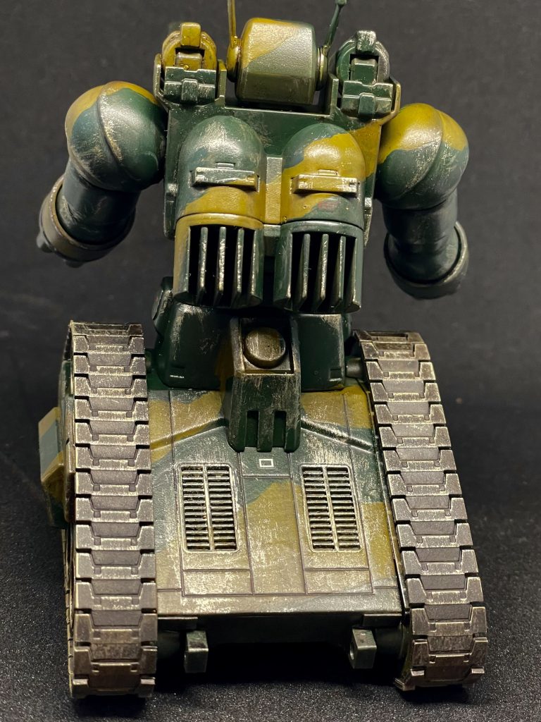 つや消しを吹いても吹いてもつやが消えないという課題というか問題にぶつかりました。なぜなんだ..あと次回から塗装は外で行うという条約が締結されました...