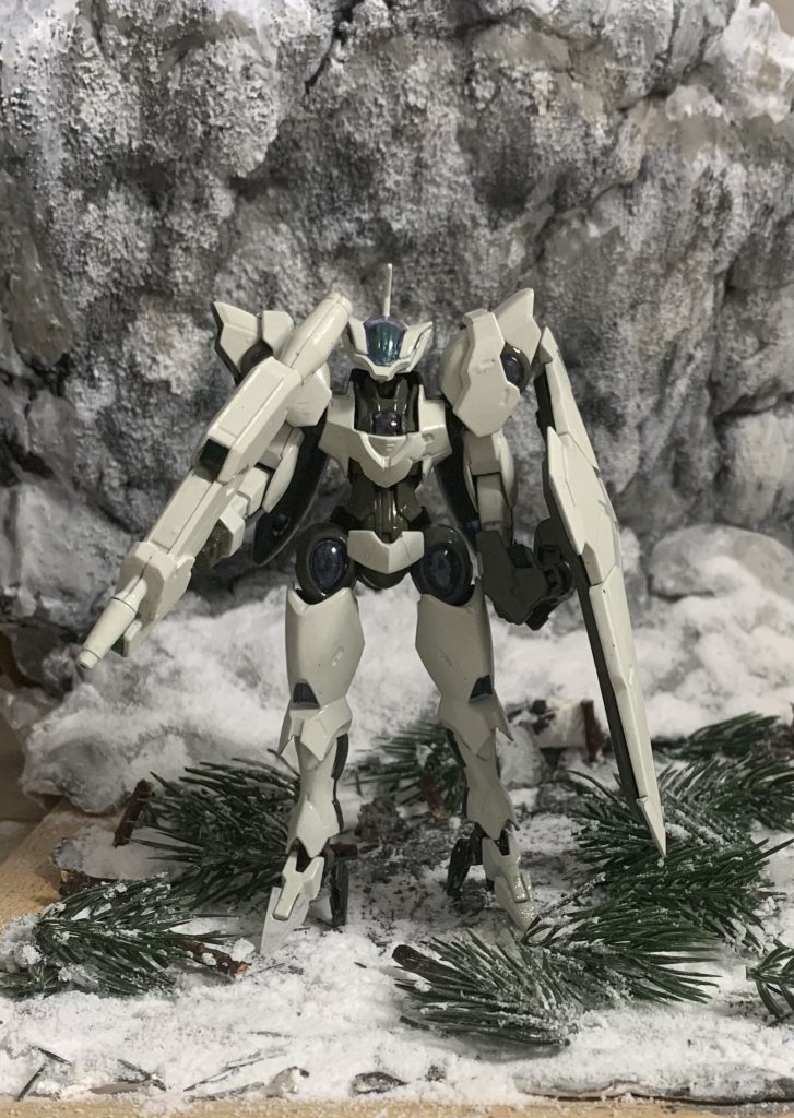 これはいつものクレオス311グレーで全体を塗装した色です、なんかのっぺりぬぺぇっとしておりますなぁ、私はこのホワイトグレーがかなり好きなのです