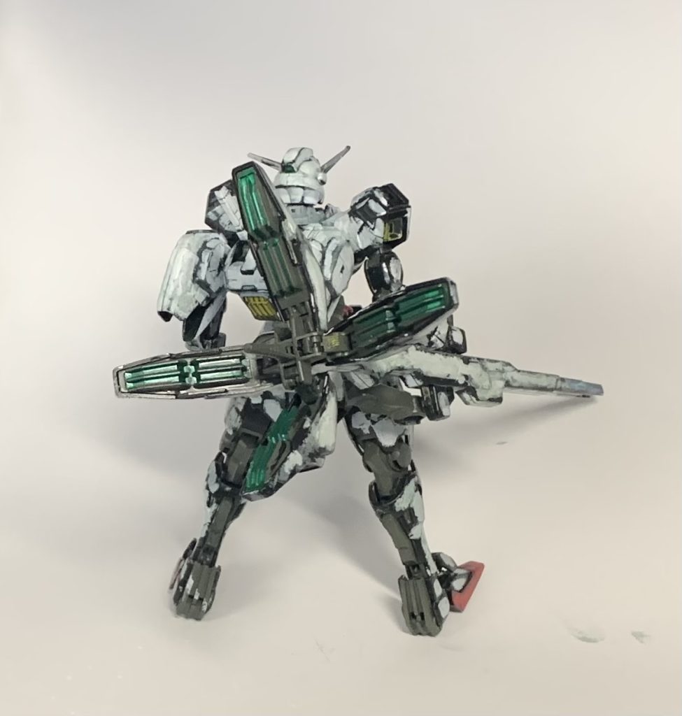 バックショット、緑のところはガンダムマーカーです
