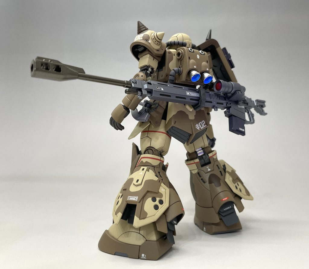 バックショットでは、ウォルドのカラーであるブルーのバーニアを光らせてみました。