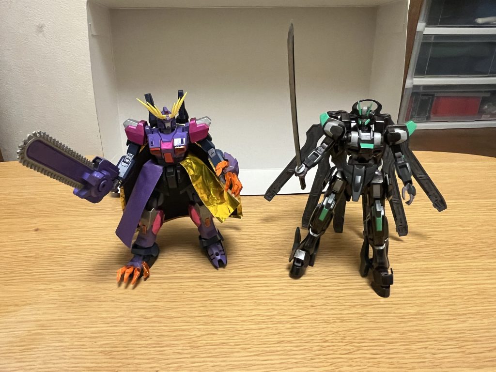 改めて、ガンダムシュバルゼッテブジンソードと並べてみました。